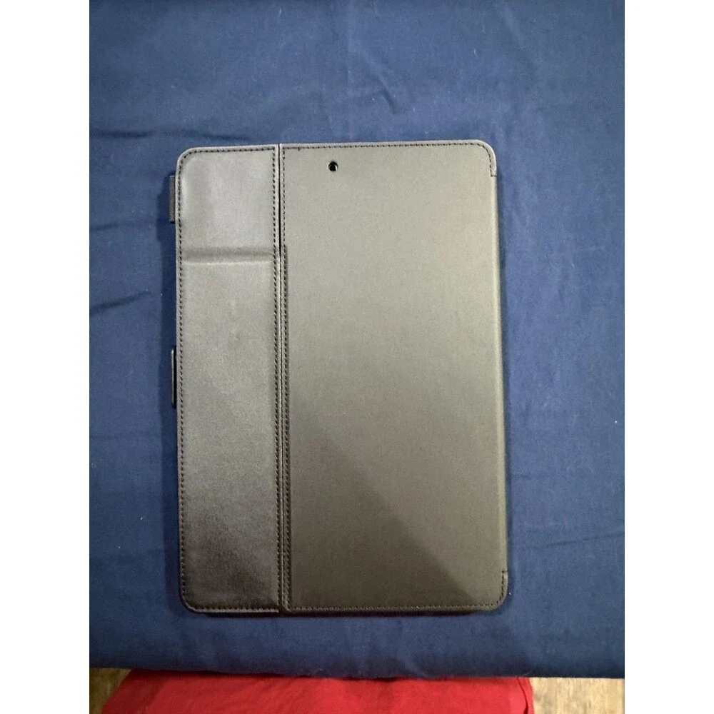 Speck iPad Case for iPad 2019 10.2 NEW IN BOX